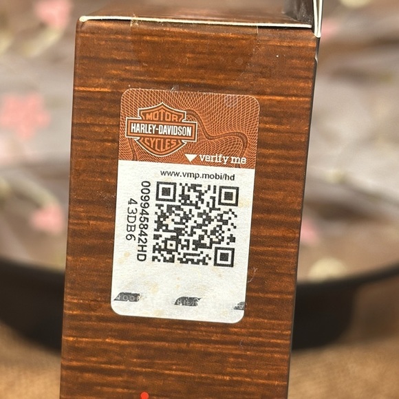 Harley Davidson New in Box 2 Port USB 12v Charger - Picture 8 of 8